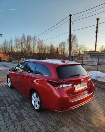 Toyota Auris cena 58999 przebieg: 140000, rok produkcji 2016 z Lublin małe 742